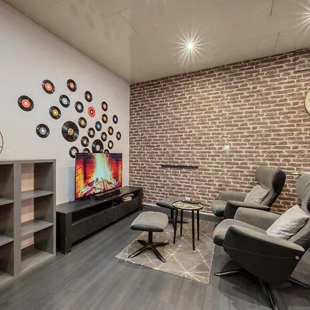 Street Loft With Sauna * Saint-Etienne (Loire)